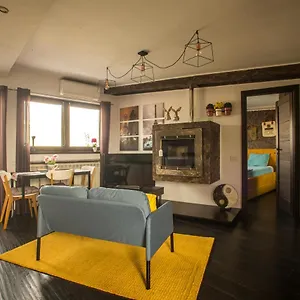  Apartment Amo